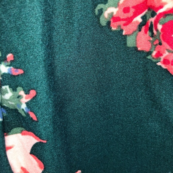 Lularoe Green/flowers OS leggings - Picture 4 of 4